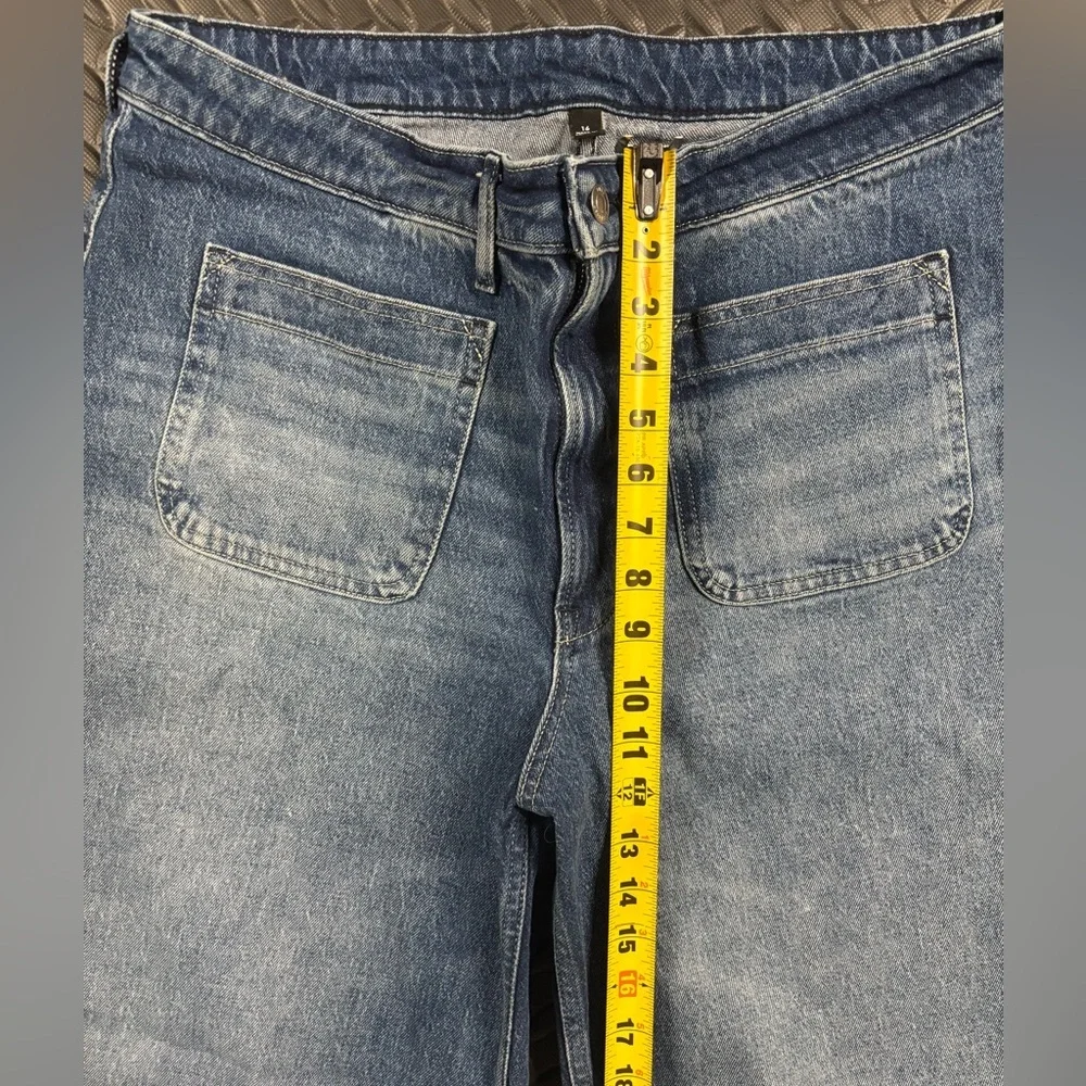 Super High Rise Wide Leg Jeans Raw Hem Cropped Size 16